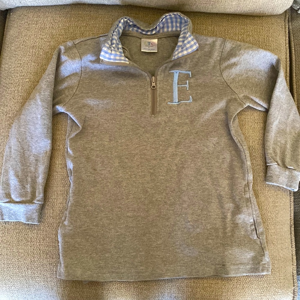 Zip front boys shirt with E monogram